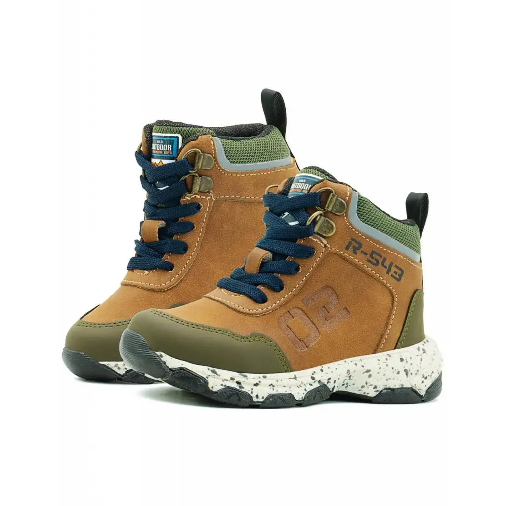 RD968501STBota Roddyck Niño Arenilla/Verde Casual Antiderrapante